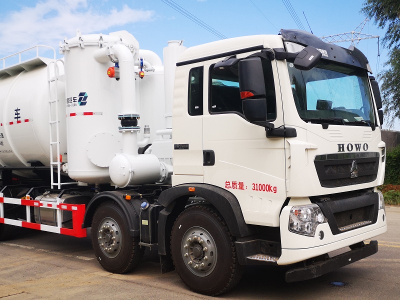 Vacuum Suction Truck