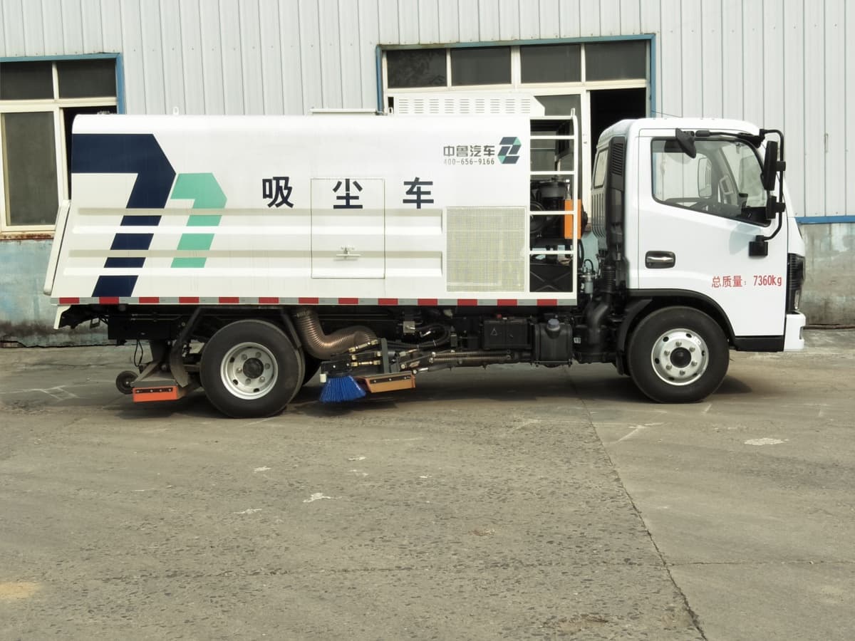 Best Dust Suction Truck